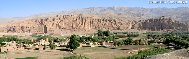 The panoramic view of the 750 Bamiyan Caves constructed over a total length of 1300m.
